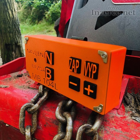 Dálkové ovládání navijáku pro lesní traktor