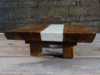 3/ Dekorativní designový stolek ze dřeva a betonu - foto 2